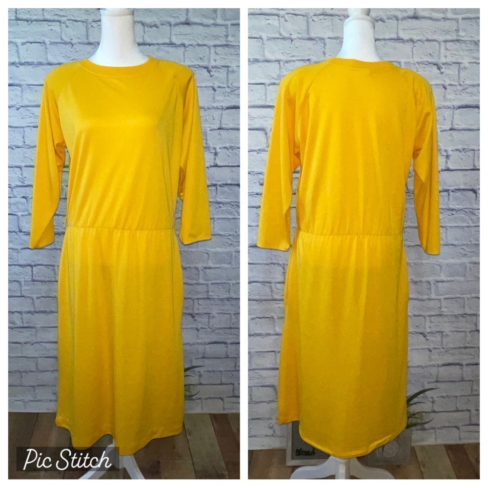Vintage retro long sleeve AVON yellow dress belted.